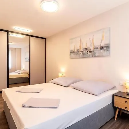 Family Friendly With A Swimming Pool Kastel Stari, - 23348 * Kastela