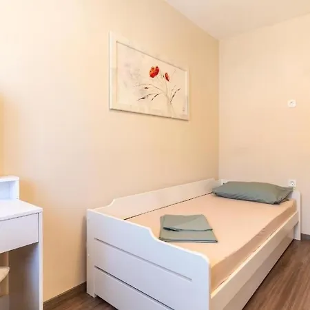 Family Friendly With A Swimming Pool Kastel Stari, - 23348 Apartment Kastela