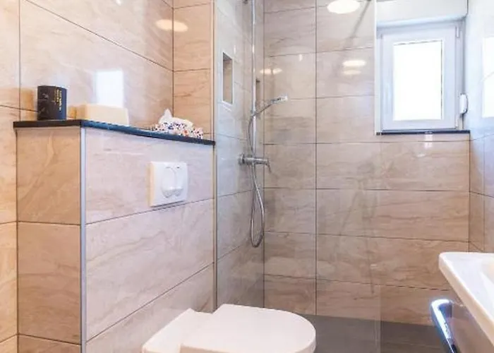 Family-friendly With Swimming Pool Kastel Stari, - 23348 Appartement